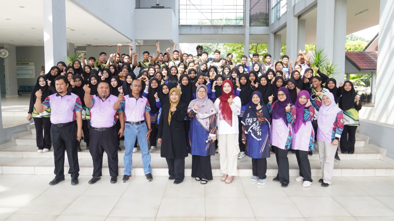 Sekitar program lawatan pendidikan kerjaya dan motivasi calon spm 2025