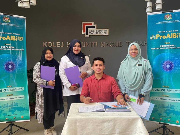 Tahniah encik mohd amin dilantik ketua juri pertandingan art collage proalbi2025 1