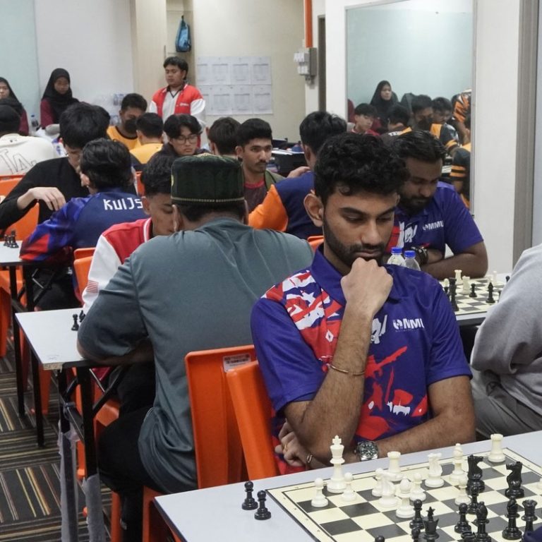 Medan perang intelektual! Acara Catur MASISWA IPTS Zon Selatan 2025 berlangsung penuh strategi di Kompleks Rakan Muda, Alor Gajah Melaka.