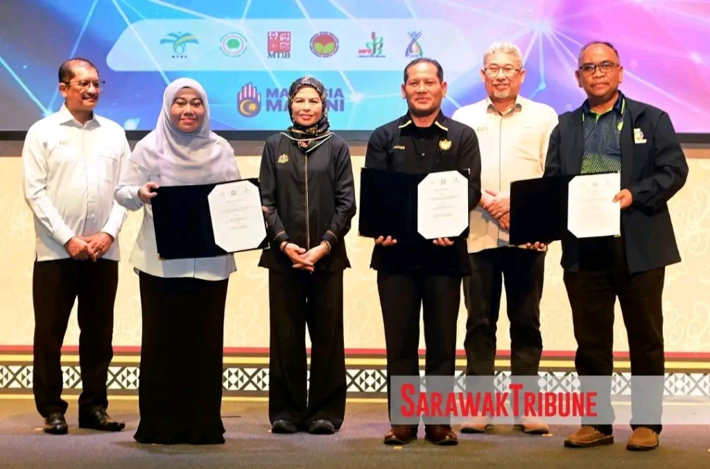 Pelancaran Program TVET MyKomoditi 2026 di Kota Samarahan yang melibatkan sokongan padu daripada Kolej RISDA dan UCAM.
