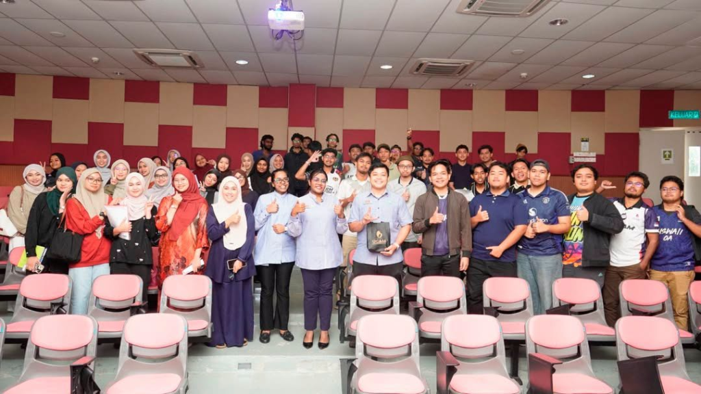 Sekitar Program Finishing School UCAM Bersama PERKESO