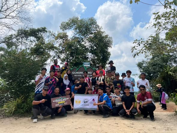 Sekitar Program Pendakian Gunung Angsi