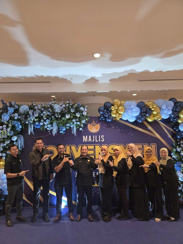Pensyarah UCAM Galas Tanggungjawab Moderator dan Jurulapor di Konvensyen Pekebun Kecil RISDA Zon Tengah