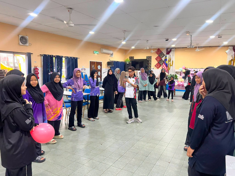 Sekretariat Rakan Muda UCAM Santuni Anak Yatim PAYASUM Menerusi Program 'Heart 2 Heart'