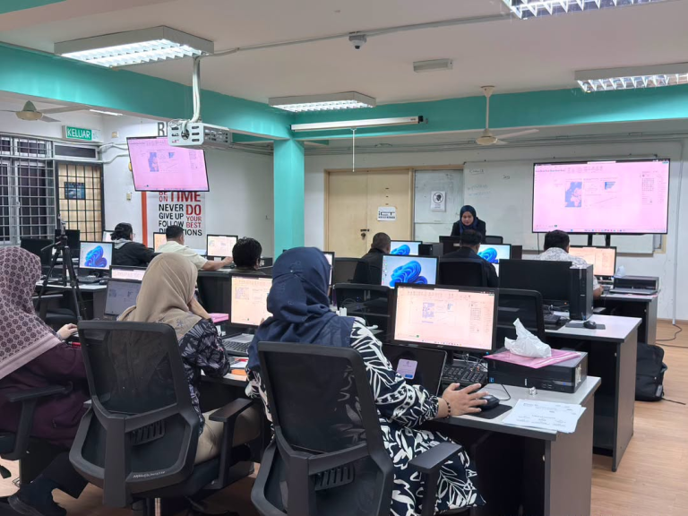 Kursus 'Data Visualization with Power BI' Perkukuh Kemahiran Analisis Data Kakitangan RAFI dan KRUCAM