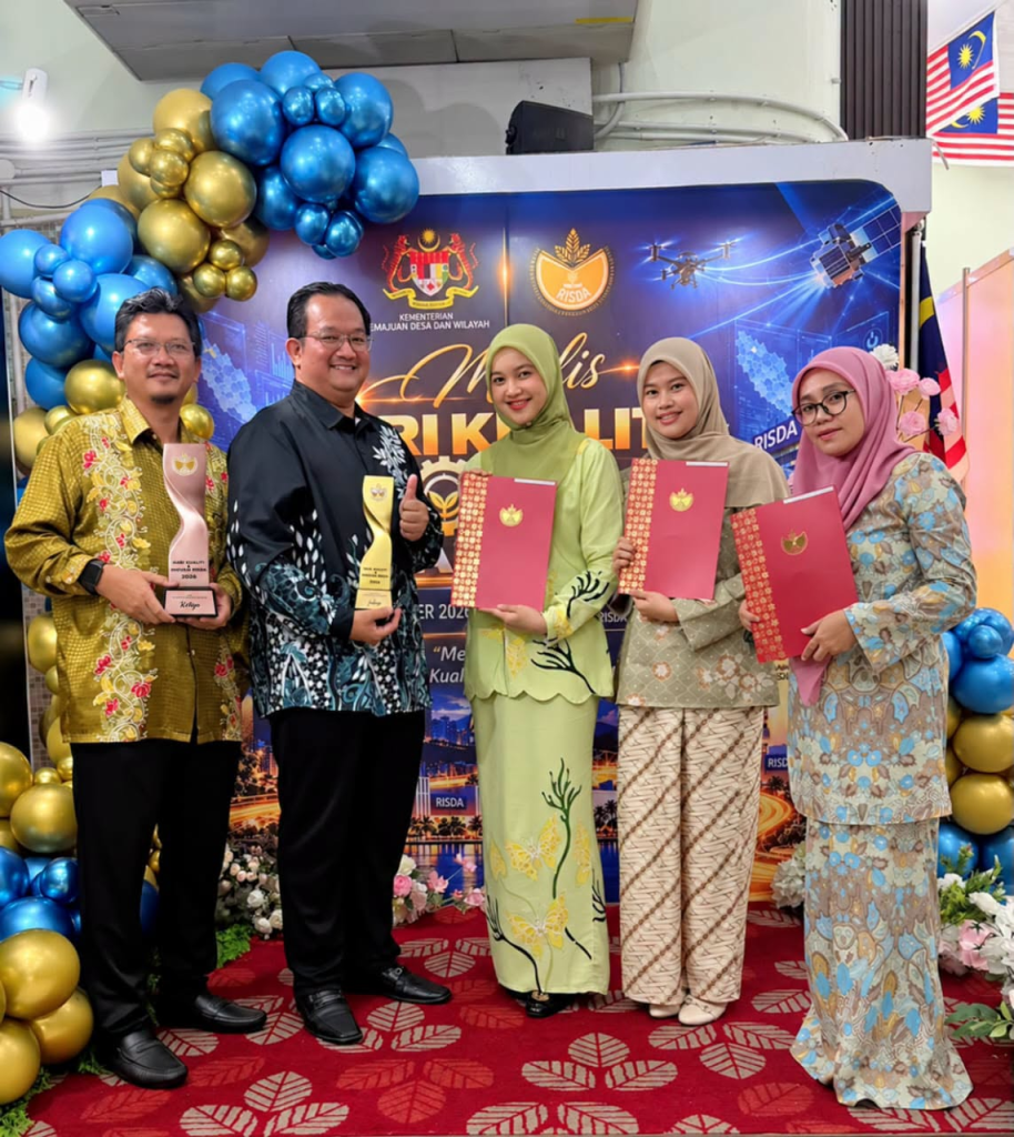 Pasukan inovasi dan KIK UCAM meraikan kejayaan tujuh anugerah Hari Kualiti dan Inovasi RISDA 2026